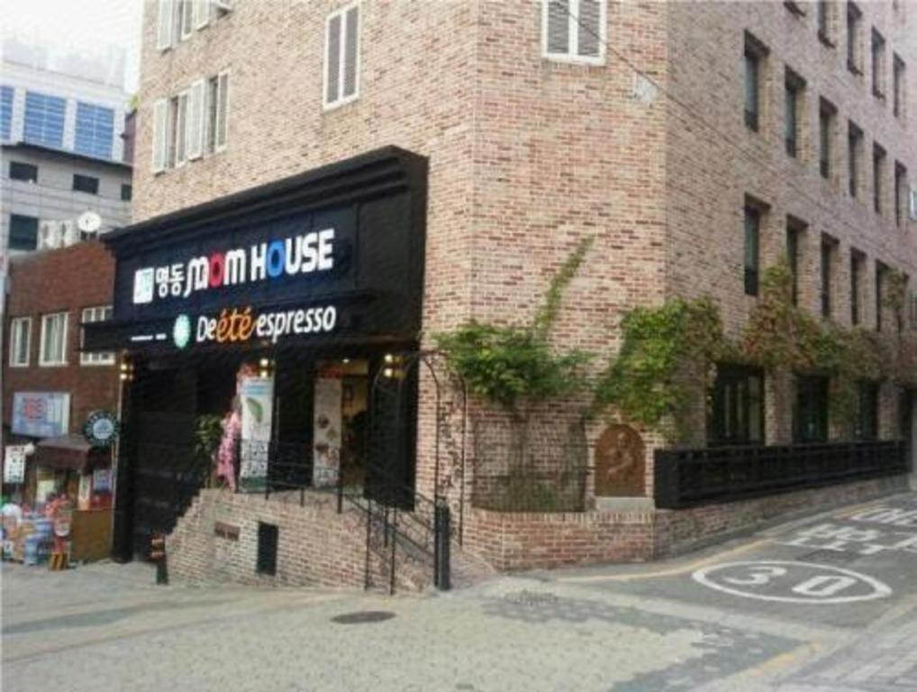 Myeongdong Mom House Hotel Seoul Bagian luar foto