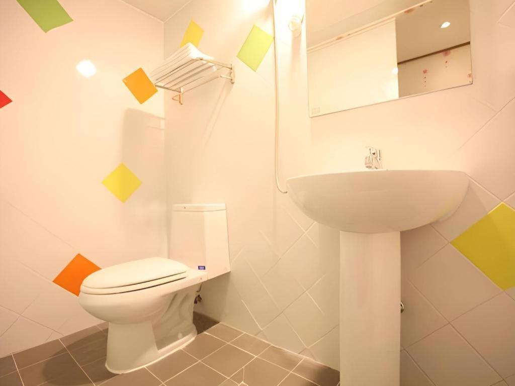 Myeongdong Mom House Hotel Seoul Bagian luar foto