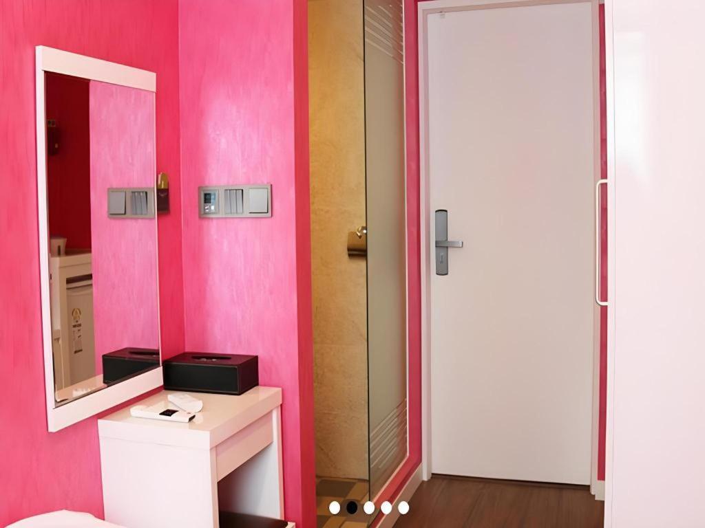 Myeongdong Mom House Hotel Seoul Bagian luar foto