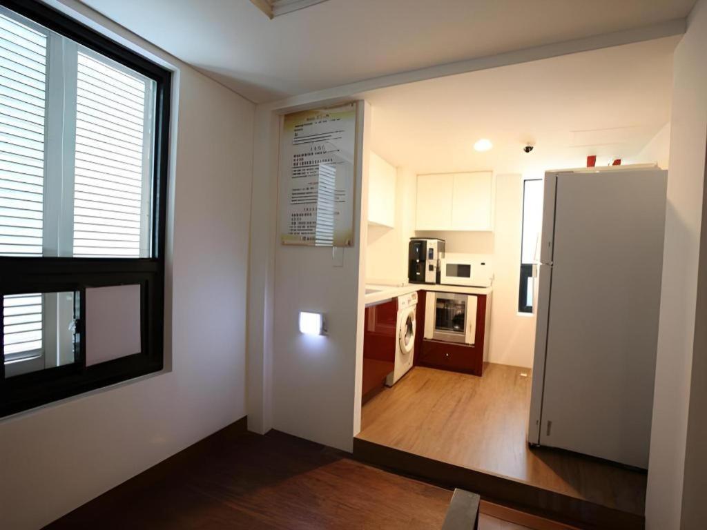 Myeongdong Mom House Hotel Seoul Bagian luar foto